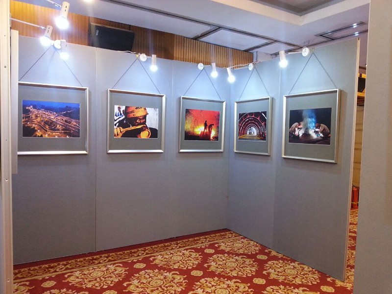 無(wú)縫展板
